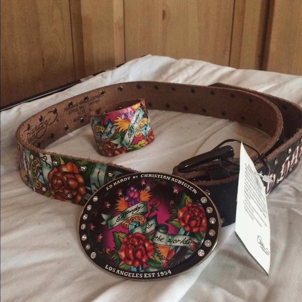 *NEW IN BOX* Ed Hardy Vintage Leather Belt Set