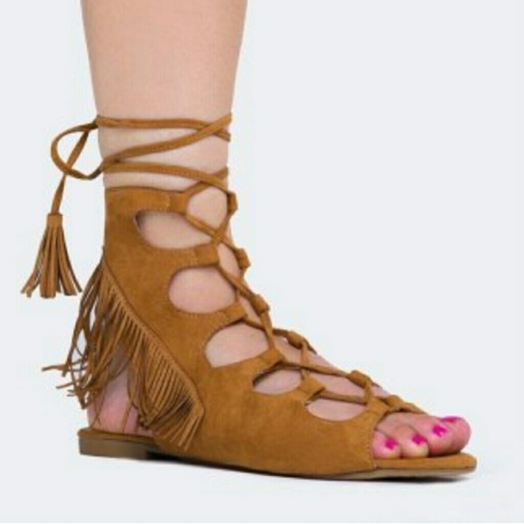 Closeout - Picture 2 of 3