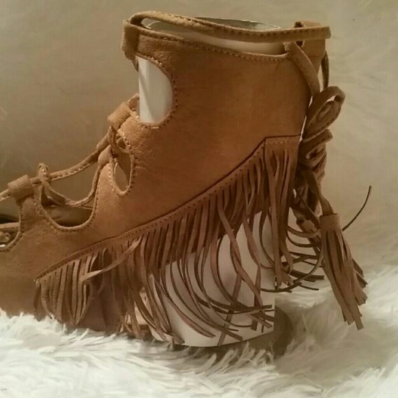 Closeout - Picture 3 of 3