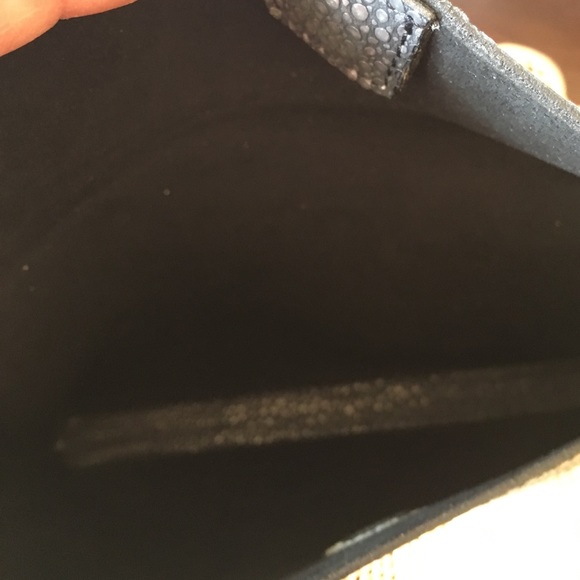 Streets Ahead Clutch - Picture 3 of 5