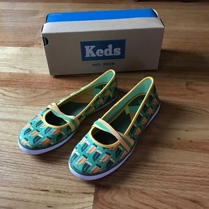 Eleanor Green Parrot Keds Size 7