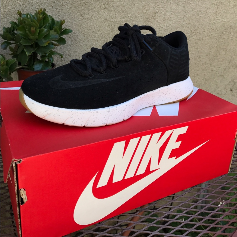 Nike Lunarlon Hyperrev Low EXT