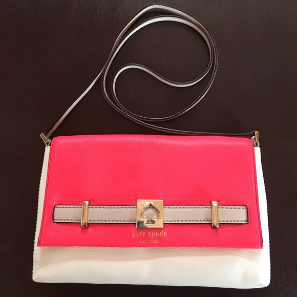 kate spade Handbags - Kate Spade crossbody bag