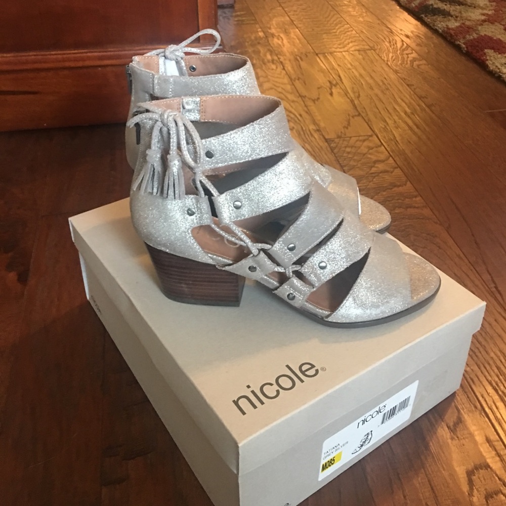 Nicole Tatiana Grey Heel Brand New - Picture 2 of 4