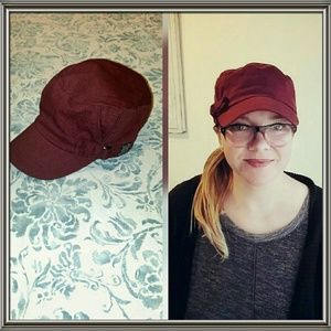 New and cute maroon hat