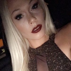 Meet your Posher, Rhiannon