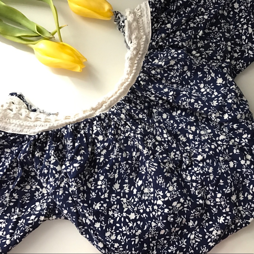 Vintage Havana Off the Shoulder blouse