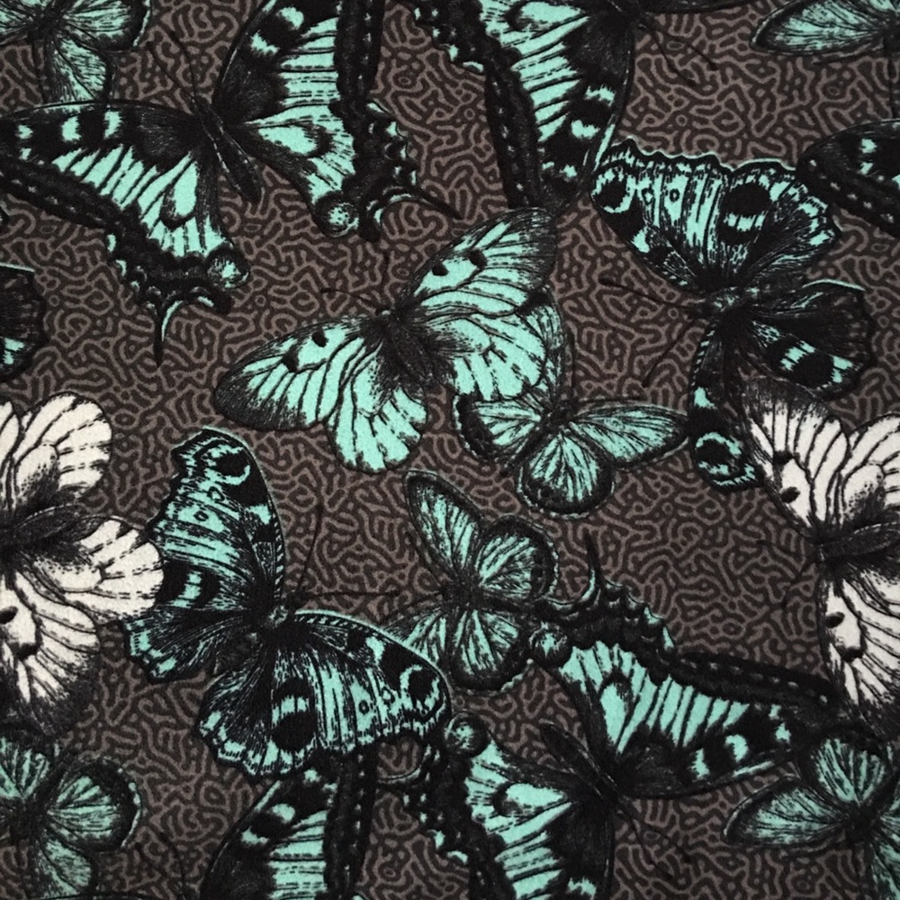 LuLaRoe Butterfly Irma Leggings Material 3X Tunic