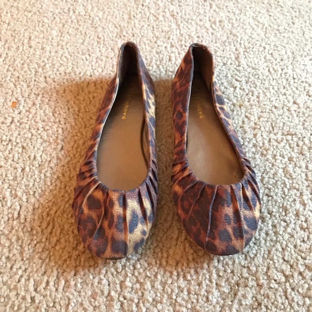 misbehave flats