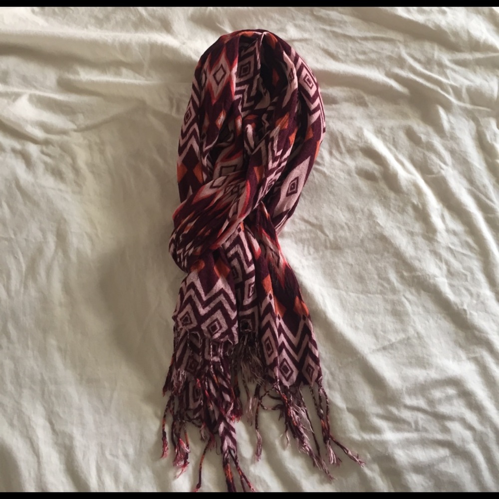Aztec Patterned Scarf/Wrap