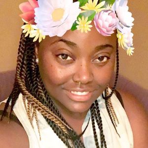 Meet your Posher, Angelique