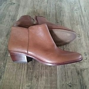 NEW Sam Edelman Petty booties size 9.5