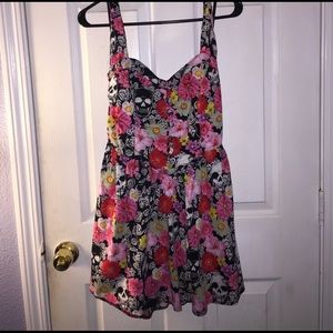 Skull dress hello bunny XL