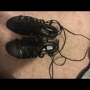 Steve Madden wrap up sandals