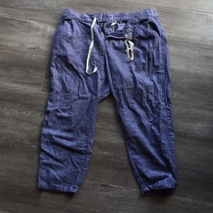 Old Navy linen capris.