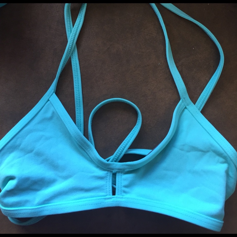 Jolyn vent top