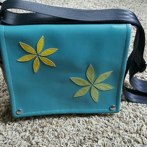 Queen Bee crossbody purse
