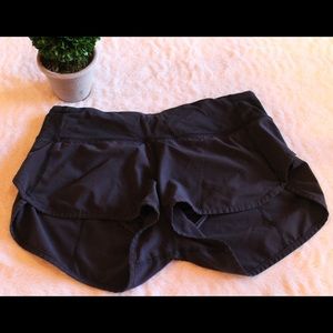 Lululemon size 4 athletic shorts
