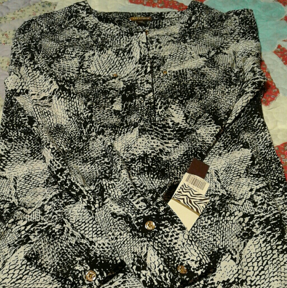 Dana Buchman shirt NWT
