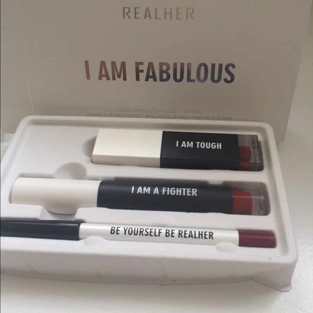 I Am Fabulous Deep Red Lip Kit