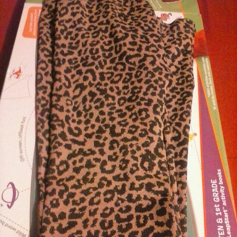 Size med cheetah stretch leggings
