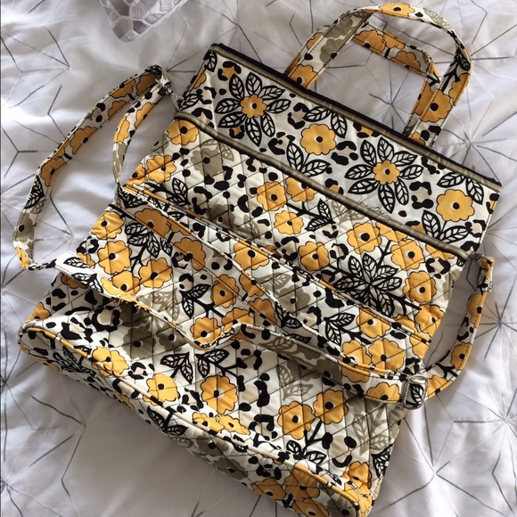 SOLD🌻 Vera Bradley carryall - Picture 1 of 2
