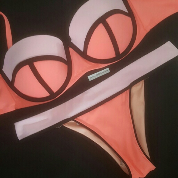 Victoria's Secret 36C THE FLIRT BANDEAU BIKINI