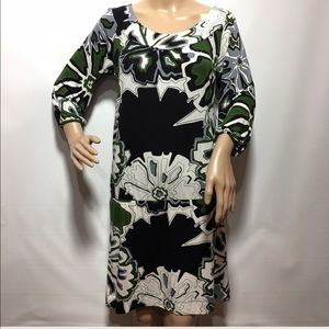 Vertigo Paris Pinwheel Floral Dress