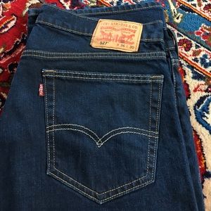 Men's barely worn Levi's size 36'30"