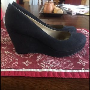 American Rag black wedges