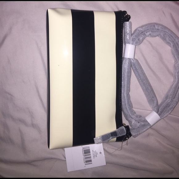 black and white patent leather Kate spade bag - Picture 3 of 8