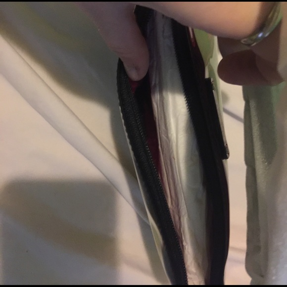 black and white patent leather Kate spade bag - Picture 7 of 8