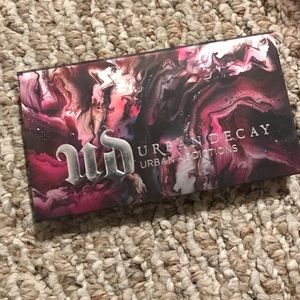 Urban decay Urban addictions