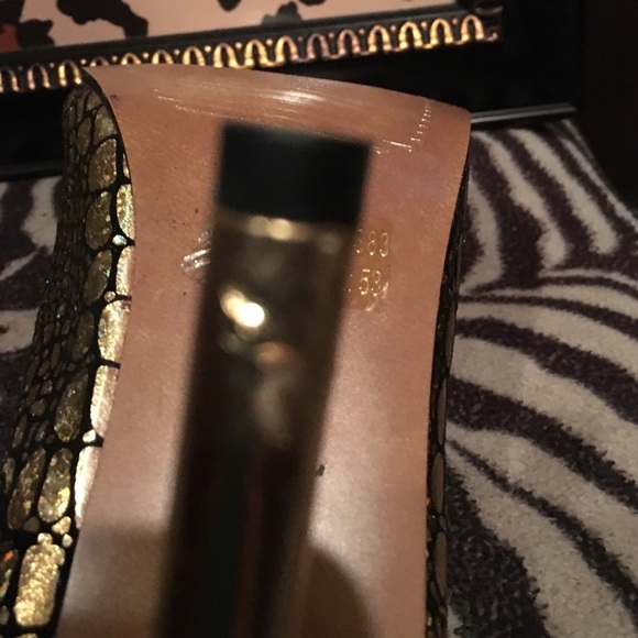 Shoes - Picture 2 of 2