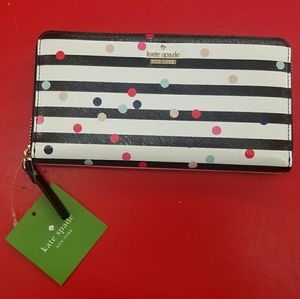 Kate Spade Wallet (New with Tags)