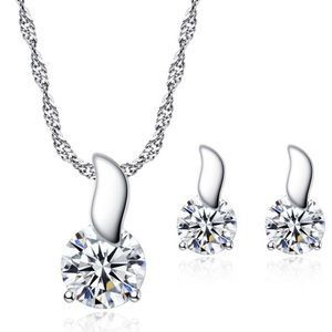 CRYSTAL COLLECTION SOLITAIRE JEWELRY SET