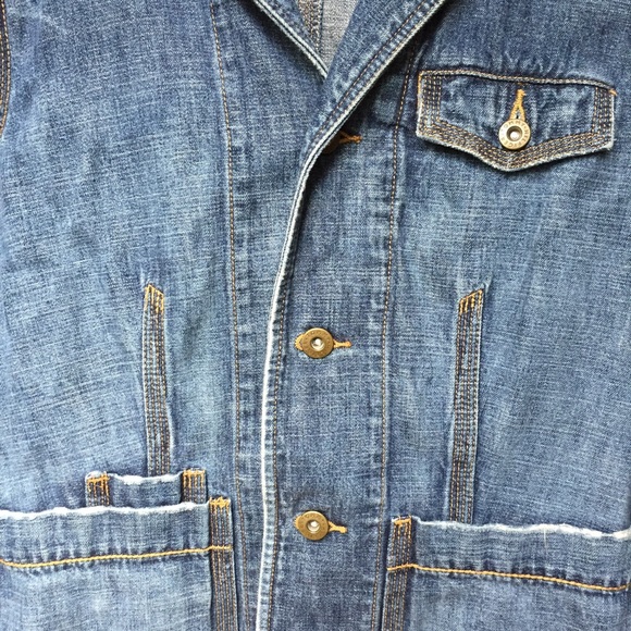 Tommy Hilfiger Jean Jacket. Size medium petite. - Picture 4 of 5