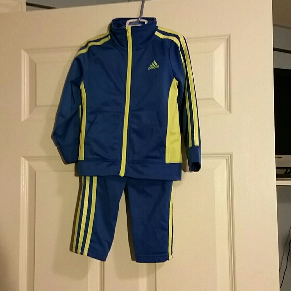Boys 3T jogging suit
