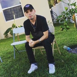 Meet your Posher, Jyrel