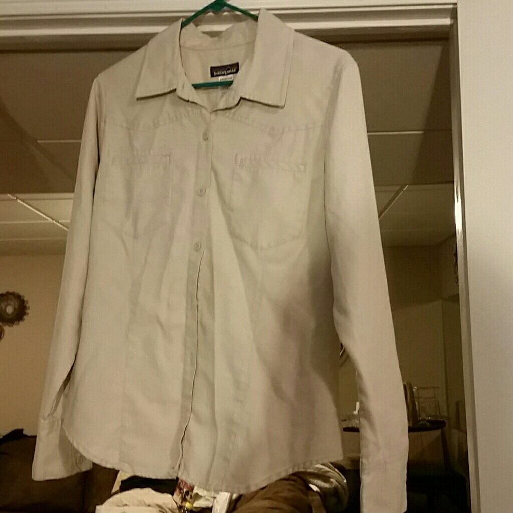 Womens Patagonia shirt