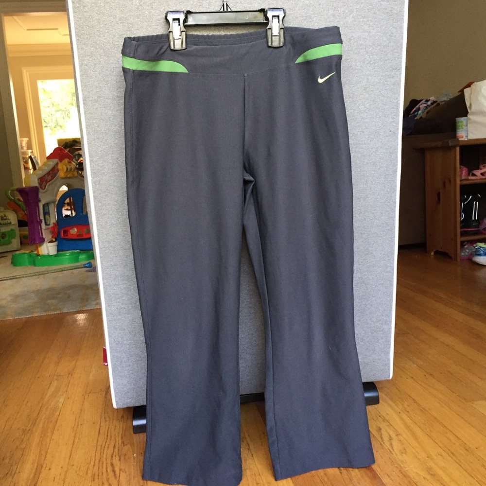 Nike DriFit gray workout capris. Sz. medium (8-10)