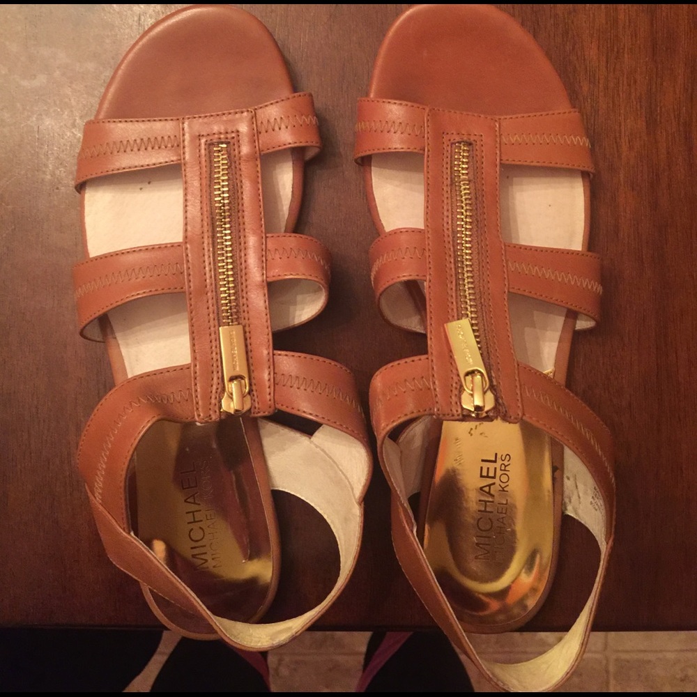 Ladies Michael Kors Sandals!