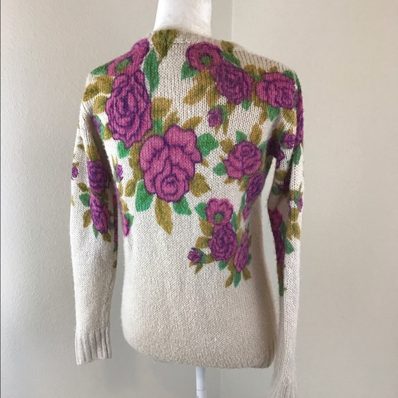 UrbanOutfitters asymmetrical floral knit sweater - Picture 4 of 5