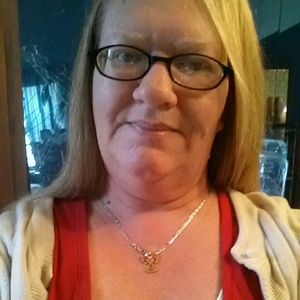 Meet your Posher, Cindy