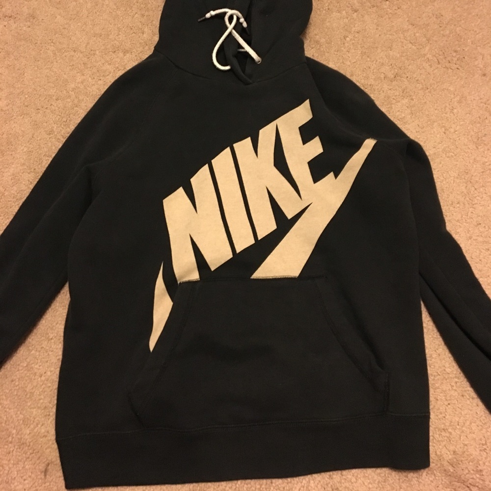 Nike sweatshirt