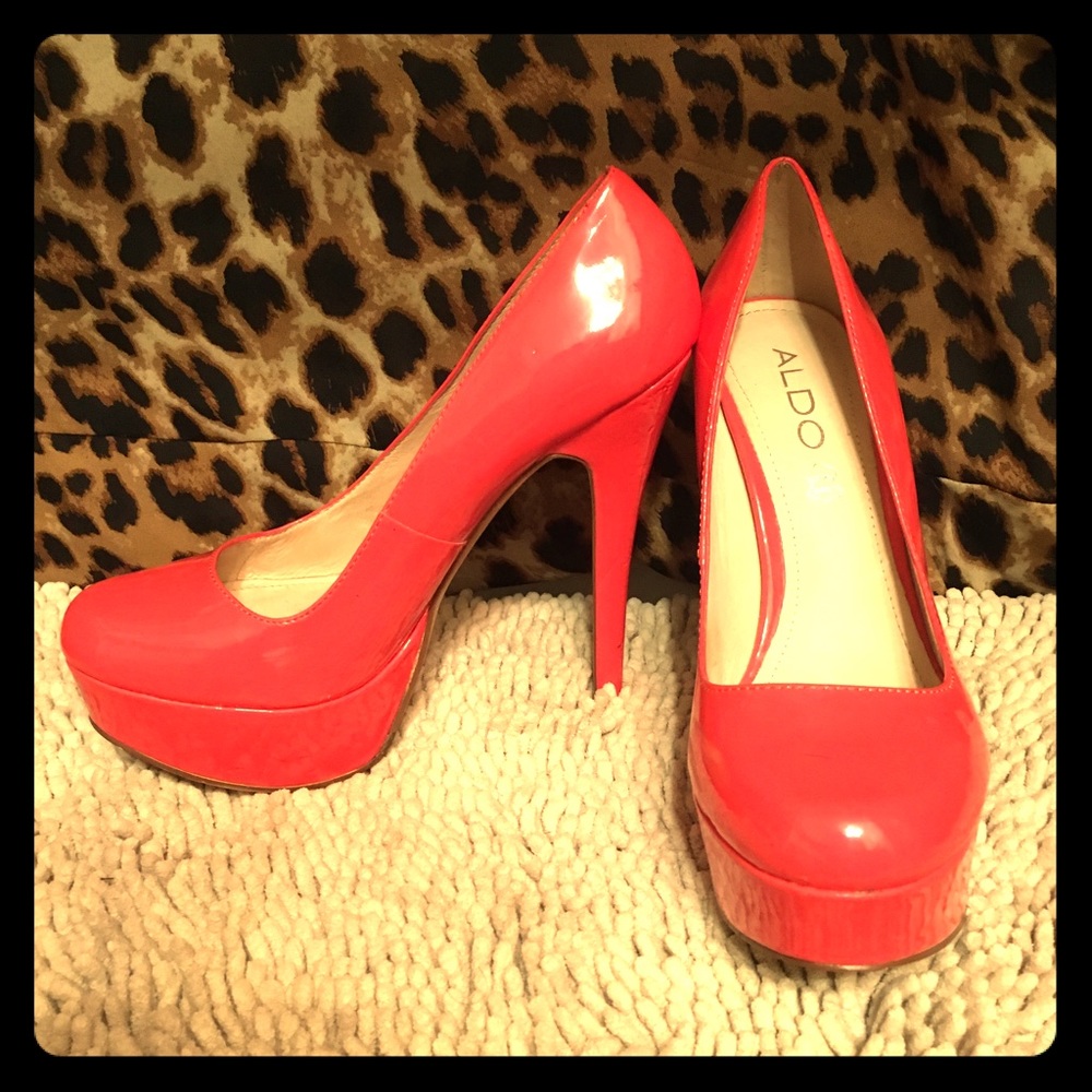 Aldo "Capecoral" peach pumps