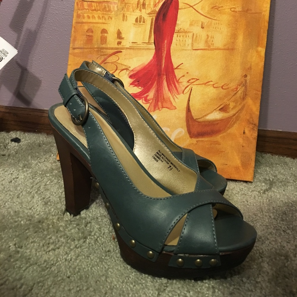 🆕NWOT🆕heels from Target