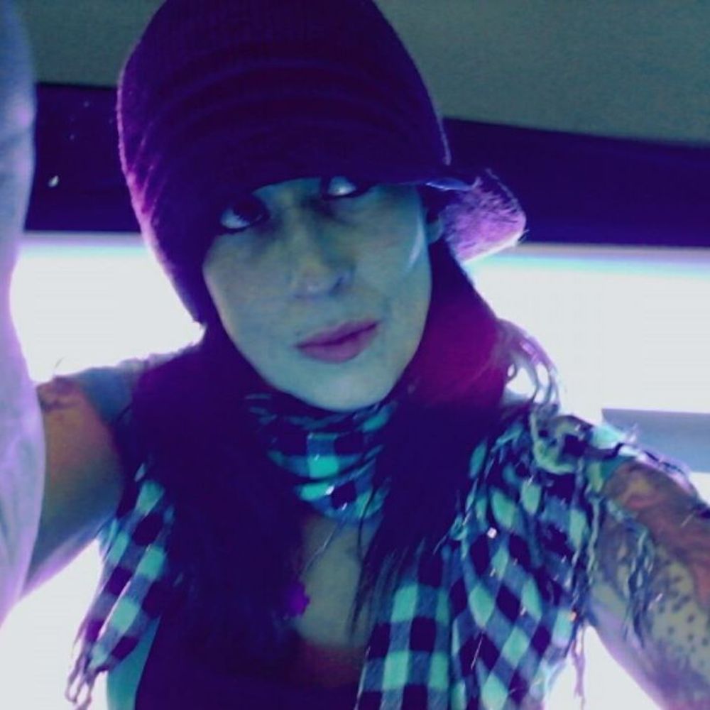 Meet your Posher, Jennylynn