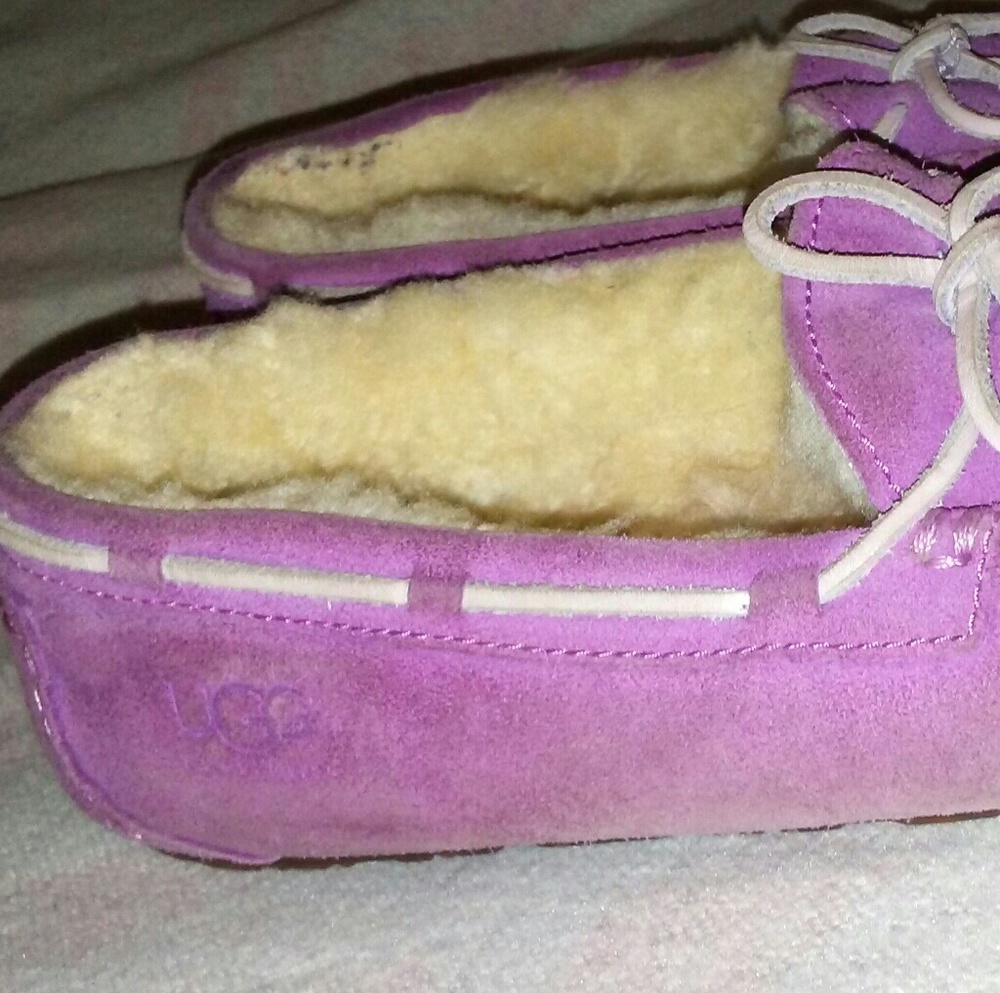 Pink uggs - Picture 2 of 5