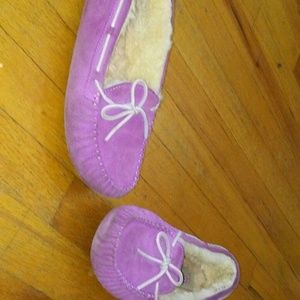 Pink uggs